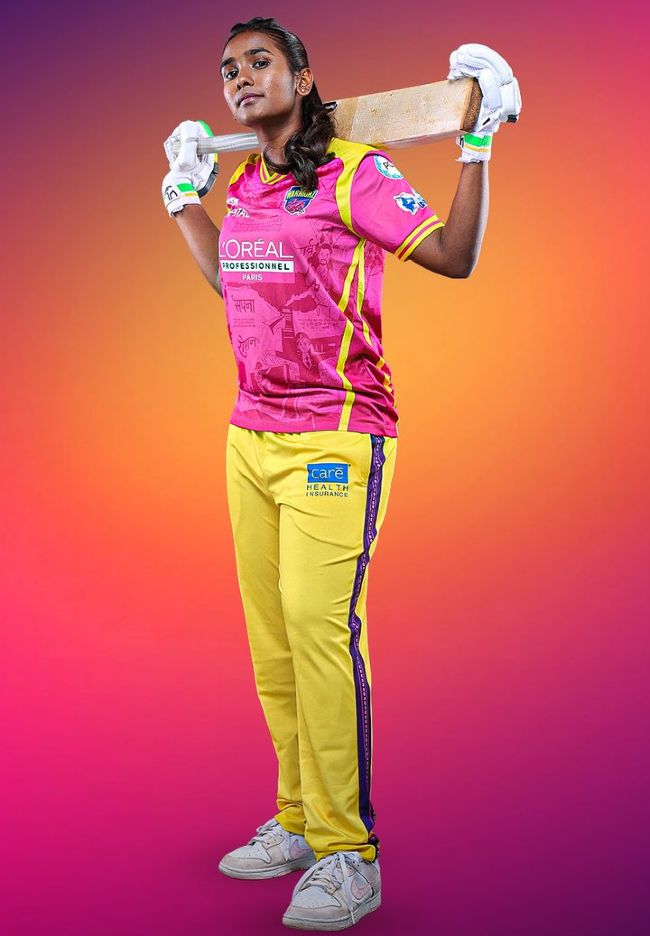 New UP Warriorz Women WPL pink Kit 2026